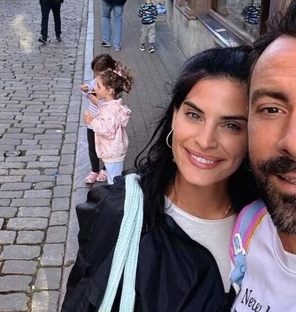 Απόδραση χωρίς τα παιδιά τους για τη Χριστίνα Μπόμπα και τον Σάκη Τανιμανίδη