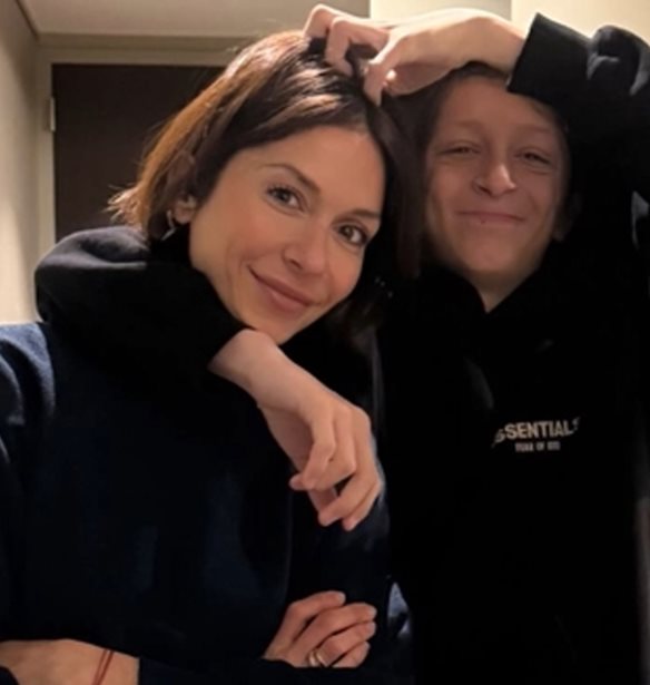 Πώς η Σοφία Καρβέλα έφτιαξε τη μέρα του γιου της μετά από ξαφνική αδιαθεσία στο σχολείο