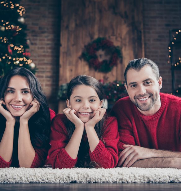 Πώς να στήσεις στο σπίτι μια "οικογενειακή φωτογράφιση Χριστουγέννων";