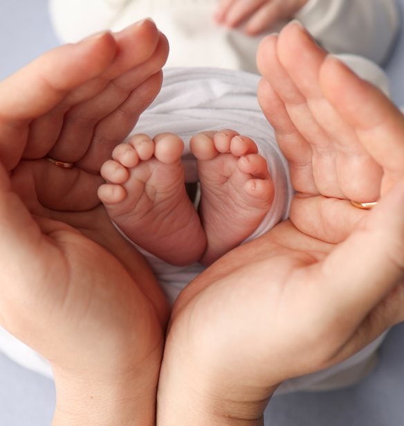 Πώς η φωνή της μαμάς "ξυπνά" τον εγκέφαλο του πρόωρου μωρού της