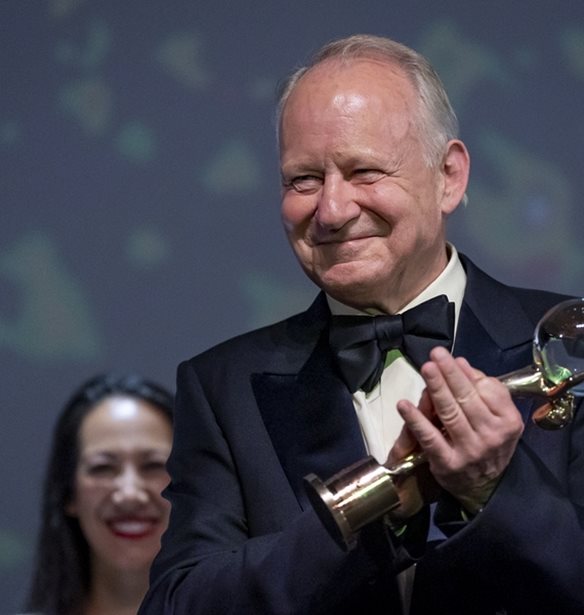 Ο Στέλαν Σκάρσγκαρντ δεν δίνει ποτέ επαγγελματικές συμβουλές στα παιδιά του- Γιατί το θεωρεί επικίνδυνο