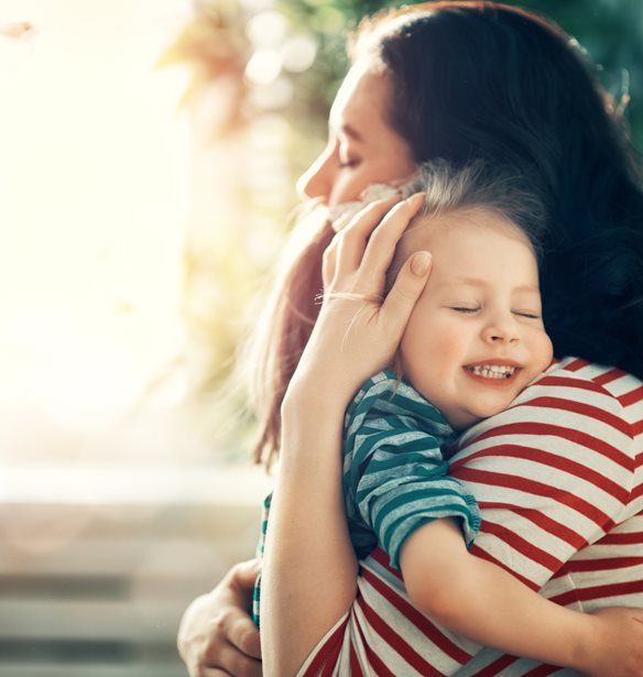 Ασφαλής προσκόλληση: Ο πιο σημαντικός παράγοντας για την ανάπτυξη των παιδιών στα πρώτα χρόνια της ζωής τους