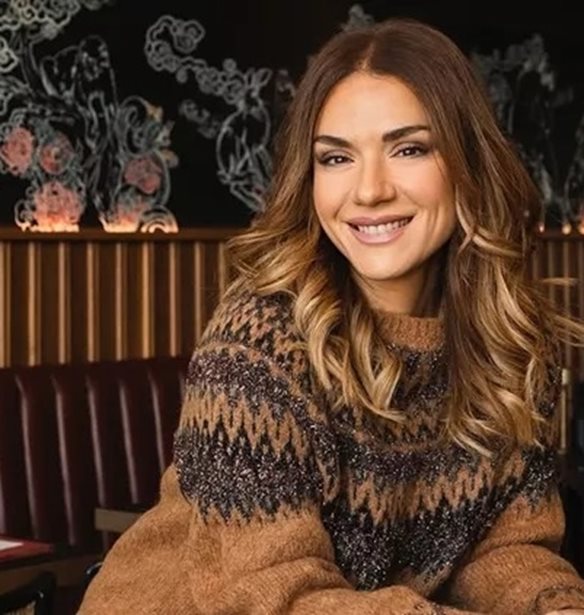 Βάσω Λασκαράκη: Με τον Λευτέρη Σουλτάτο και την τηλεοπτική της κόρη στο event του Harper's Bazaar