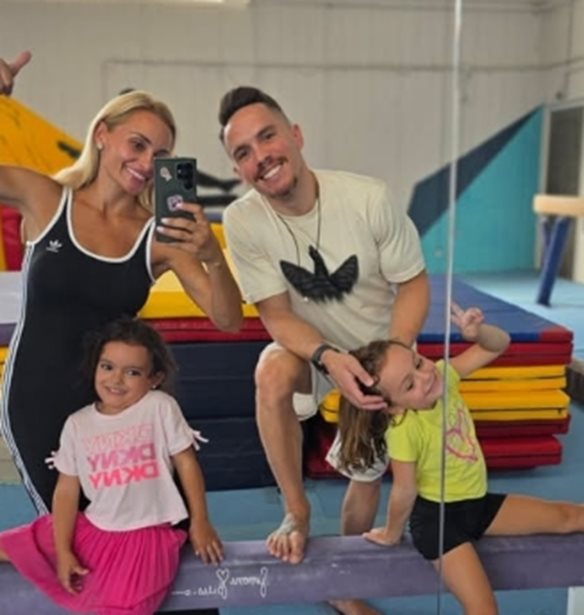 "Αν τα παιδιά μου έπαιζαν στον κήπο;": Ανήλικοι πέταξαν πέτρες στο σπίτι της Βασιλικής Μιλλούση