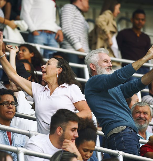 Τα παιδιά χρειάζονται γονείς, όχι προπονητές: Πότε η ενθάρρυνση ξεπερνά τα όρια;