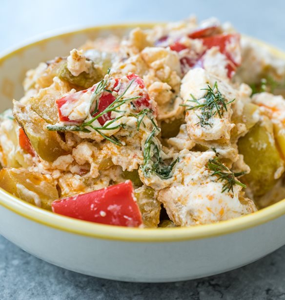 Πατατοσαλάτα στον φούρνο με φέτα- Τα μπαχαρικά κάνουν τη διαφορά