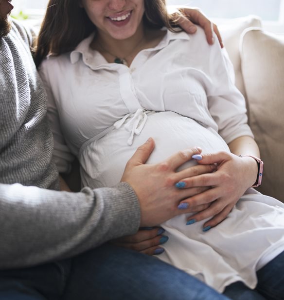 5 αλήθειες που πρέπει να γνωρίζουν οι γονείς πριν τη γέννα, σύμφωνα με μια μαία