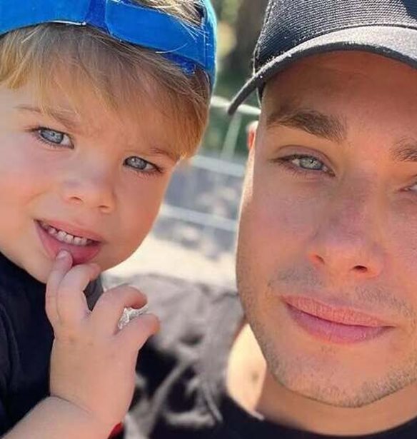 Ο Αλέξανδρος Κοψιάλης βρήκε τη λύση για τα πράγματα που χάνει ο γιος του συνεχώς