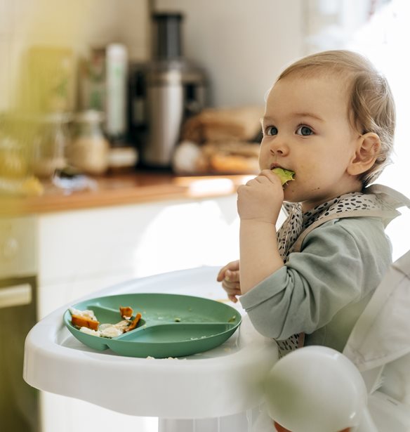 3 διατροφικές συνήθειες που προστατεύουν τον εγκέφαλο των μωρών