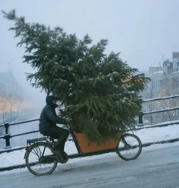 Αυτή είναι η χειρότερη χριστουγεννιάτικη διαφήμιση κι είναι προϊόν Τεχνητής Νοημοσύνης