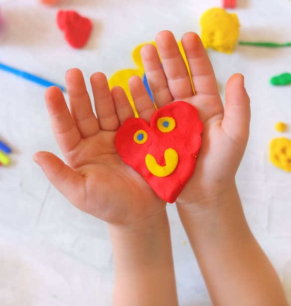 Πώς λένε "σ’ αγαπώ" τα παιδιά ανάλογα με το ζώδιό τους;