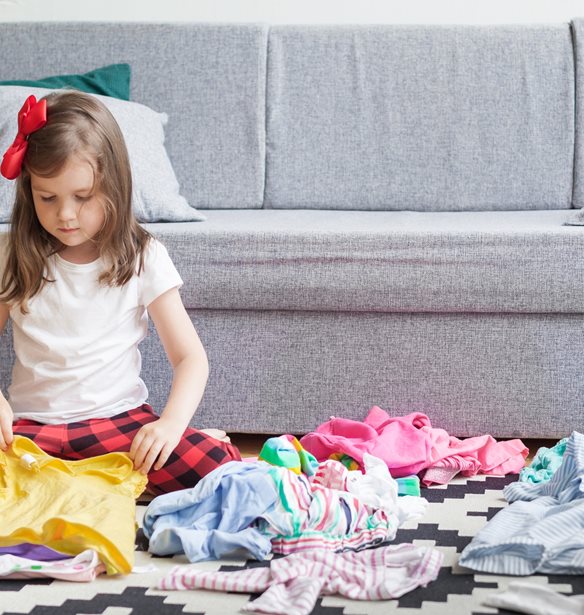 Decluttering πριν τα Χριστούγεννα: Κάνε χώρο για τα νέα δώρα