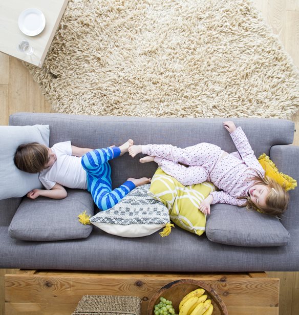 Όταν οι γονείς δεν έχουμε κουράγιο για παιχνίδι: Ιδέες απασχόλησης ανά ηλικία