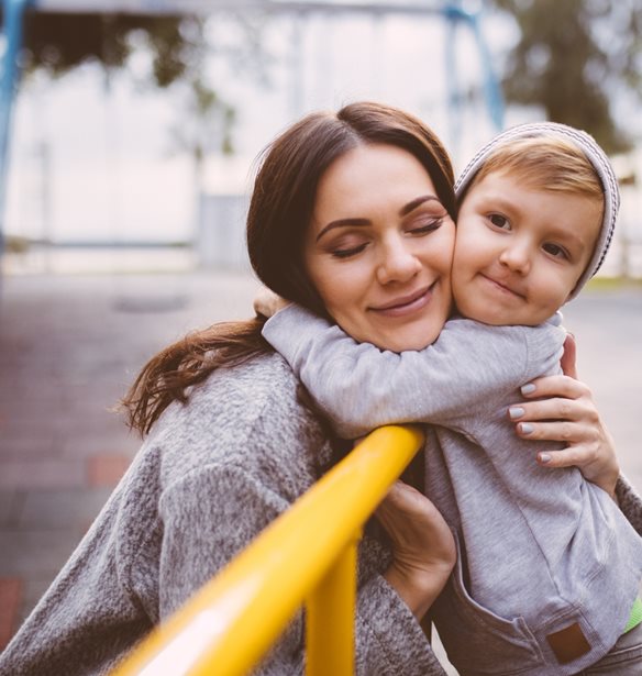 "Στην παιδική χαρά έκανα τα πρώτα μου βήματα ως μαμά"