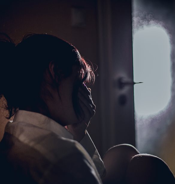 "Πού είναι τα παιδιά μου;" - Τα πρώτα λόγια της 40χρονης που ξυλοκοπήθηκε άγρια από τον σύζυγό της στο Κορωπί