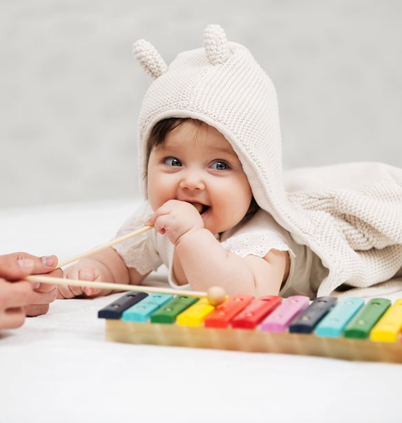 Μουσική για βρέφη: Ποιες δεξιότητες αναπτύσσει και γιατί είναι σημαντική