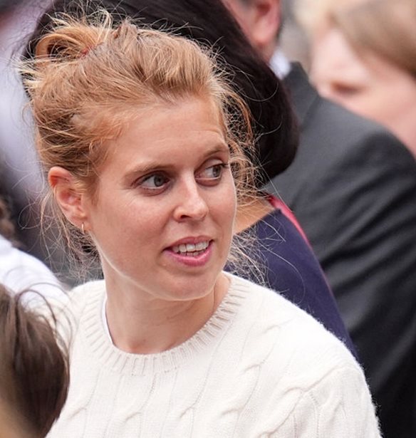 "Μπορεί να νιώθεις απίστευτη μοναξιά":  Η πριγκίπισσα Βεατρίκη αποκαλύπτει τις προκλήσεις της γέννησης ενός πρόωρου μωρού