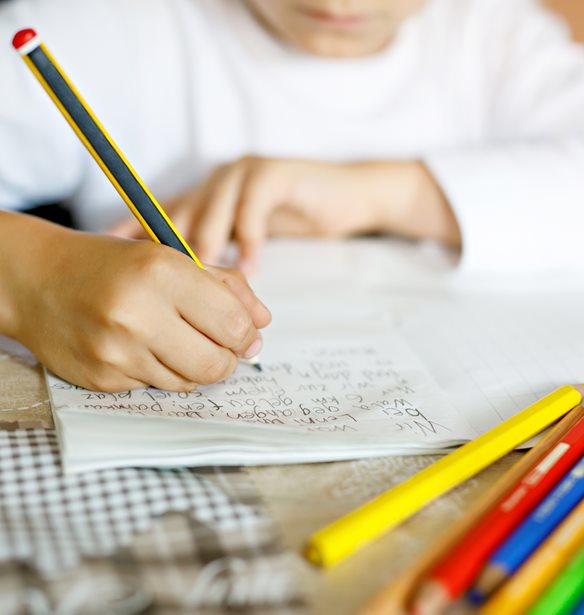 Το παιδί δεν θέλει να διαβάσει στο σπίτι; Πώς να του δώσεις κίνητρα