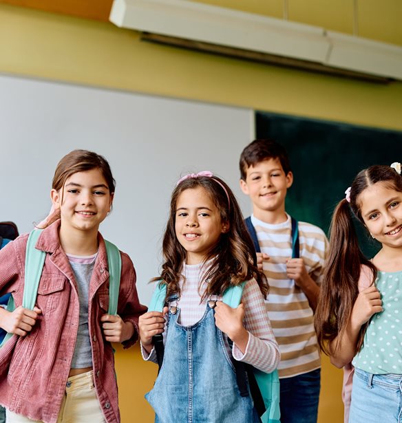 Back to school: 7 παιδικά σετ για να ετοιμάζονται εύκολα τα παιδιά το πρωί