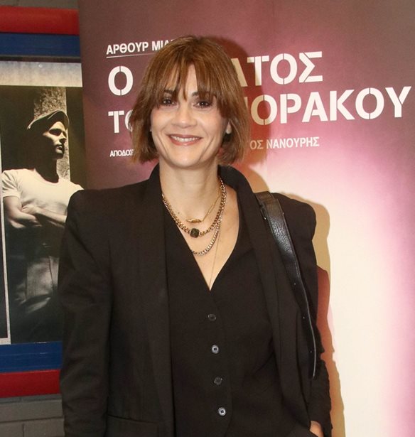 Άννα Μαρία Παπαχαραλάμπους: "Το παιδί δεν είναι καθήκον των γυναικών, είναι δυο ανθρώπων που αποφάσισαν να το κάνουν μαζί"