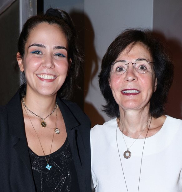 Μαριάννα Κιμούλη: Στην πρεμιέρα της στο θέατρο οι γονείς της, Μαρία Δαμανάκη και Γιώργος Κιμούλης