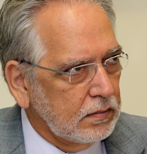 Γεώργιος Χρούσος: "Τα παιδιά είναι πιο ευάλωτα στο στρες. Για να ευχαριστήσουν τους γονείς τους, τους καλοπιάνουν"