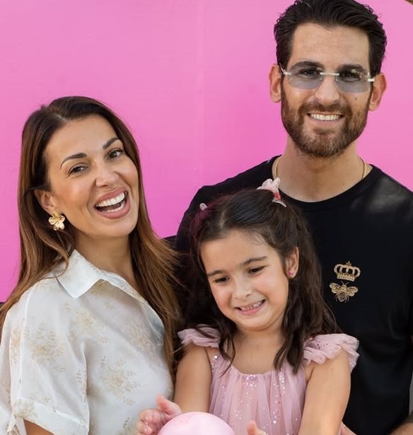 Book Club: Το αγαπημένο βιβλίο της κόρης της Ελένης Χατζίδου μαθαίνει στα παιδιά να αναγνωρίζουν τη μοναδικότητά τους