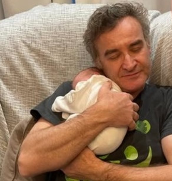 "Γυρίσαμε από το μαιευτήριο με άδεια χέρια…": Το συγκινητικό μήνυμα του Νίκου Ορφανού