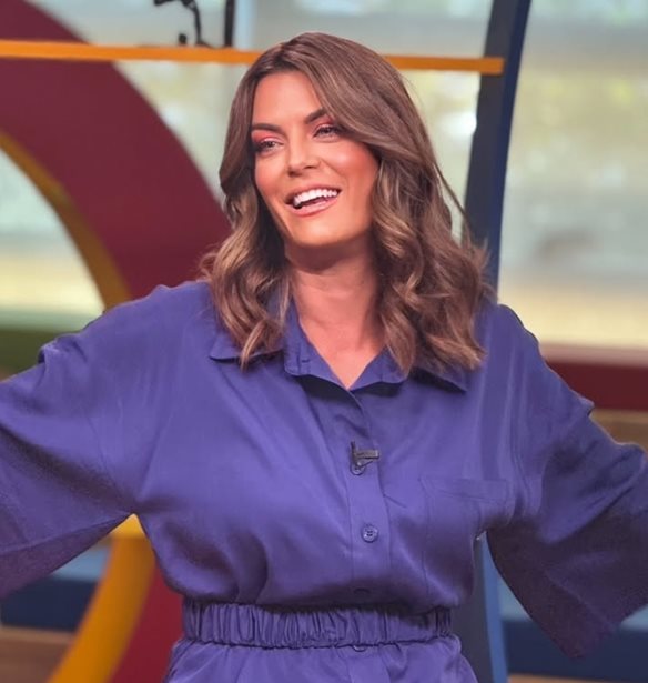 Book Club: Το αγαπημένο βιβλίο της κόρης της Χριστίνας Βραχάλη μετατρέπει την ώρα της ανάγνωσης σε παιχνίδι