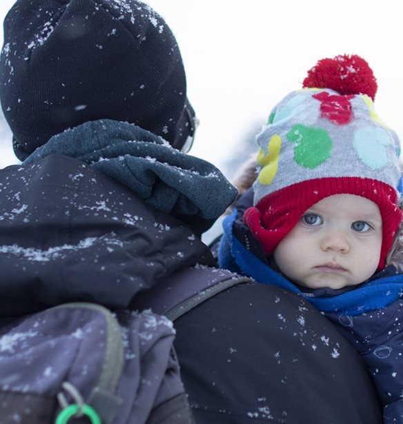 Ταξίδια με μωρό τα Χριστούγεννα: Τι πρέπει να υπολογίσεις