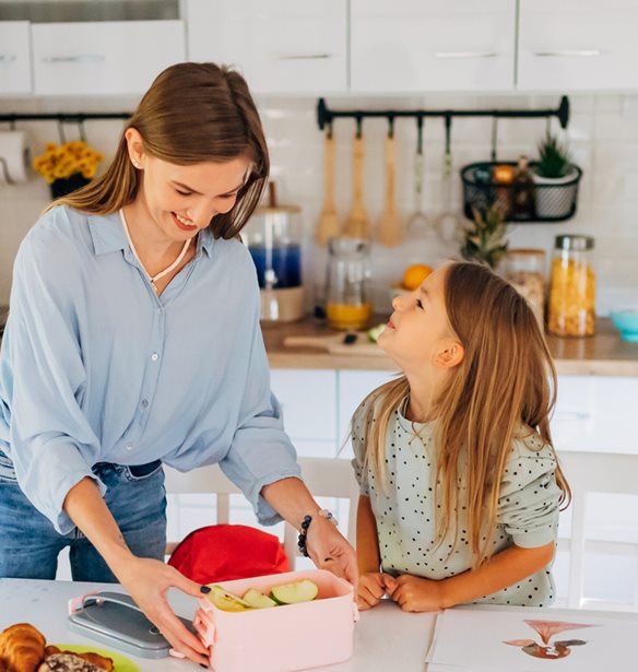 5 tips που κάθε γονιός πρέπει να ξέρει πριν ετοιμάσει το lunch box των παιδιών για το σχολείο