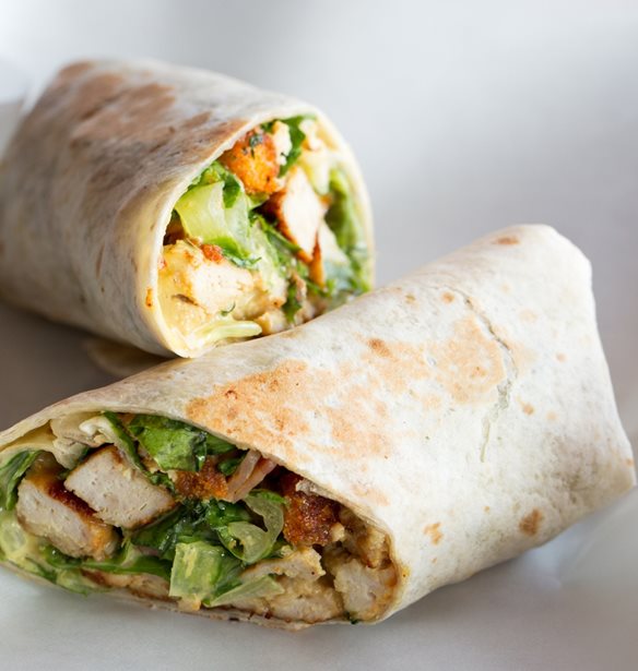 Τορτίγιες με το κοτόπουλο που περίσσεψε