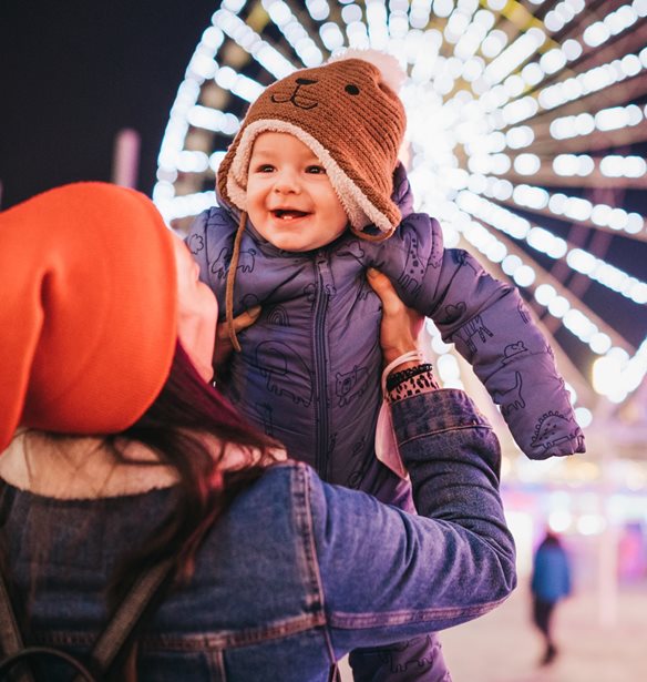 Ανασκόπηση 2025 για μαμάδες: Όσα μάθαμε, όσα αλλάξαμε κι όσα θα μας μείνουν αξέχαστα