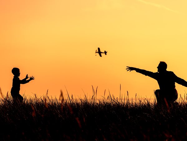 Το viral μήνυμα ενός πιλότου που δείχνει πώς καθησυχάζουμε ένα αγχωμένο παιδί