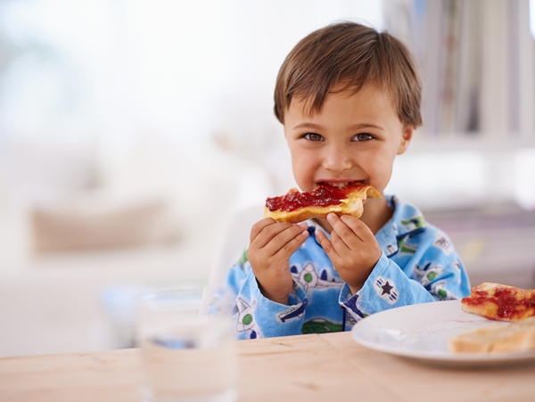 3 υγιεινά και θρεπτικά πρωινά για τα παιδιά από τη διατροφολόγο