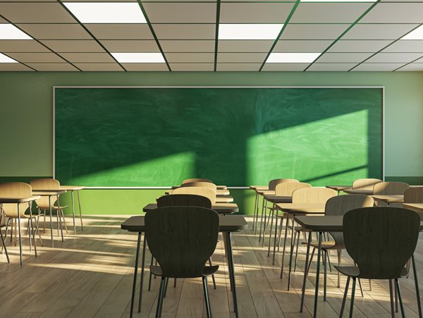 Σοφία Ζαχαράκη: Περίπου 700 σχολεία κάθε χρόνο μένουν κλειστά, επειδή δεν έχουν μαθητές