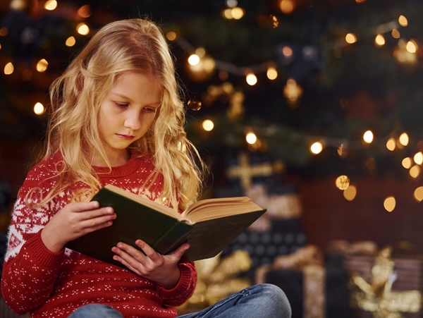 Ένα ανεκτίμητο δώρο: Το βιβλίο που συστήνει στα παιδιά τη μαγεία του Σαίξπηρ