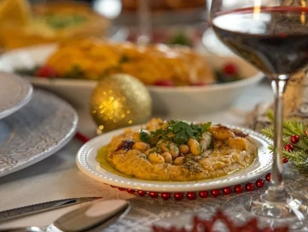 Όσπρια στο γιορτινό τραπέζι; Ναι! Ιδέες για να τα βάλεις από το πρώτο dip μέχρι το κυρίως πιάτο