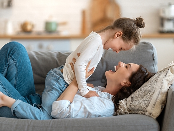 Πονόλαιμος στα παιδιά τον χειμώνα: Αιτίες, συμπτώματα και τρόποι ανακούφισης