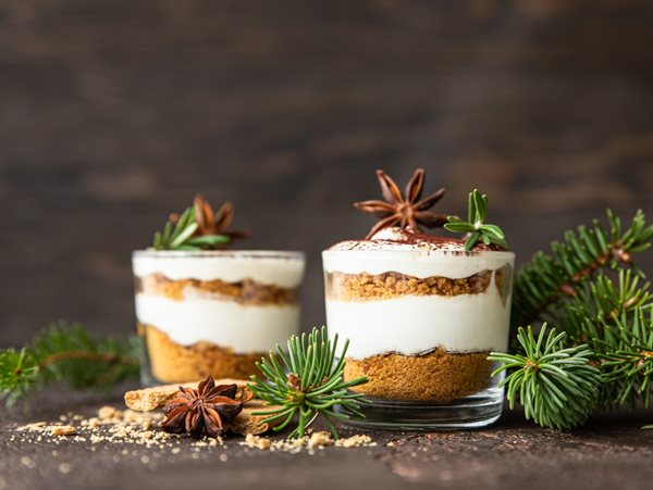Χριστουγεννιάτικο Mini Cheesecake σε ποτήρι: Το πιο εύκολο γλυκό των γιορτών