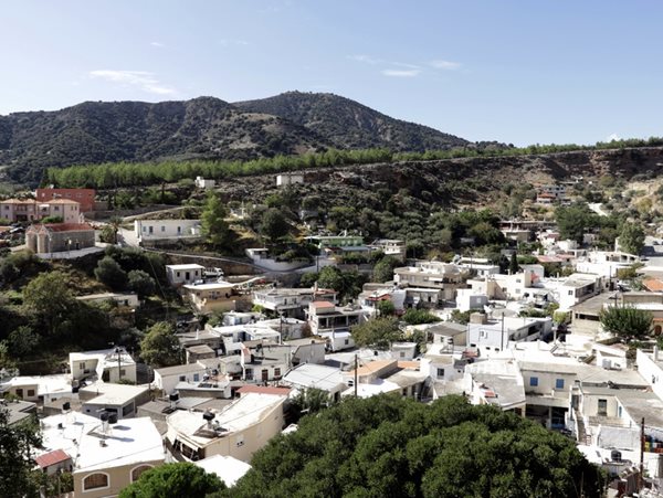 Με την παρουσία ψυχολόγων άνοιξαν τη Δευτέρα τα σχολεία στα Βορίζια