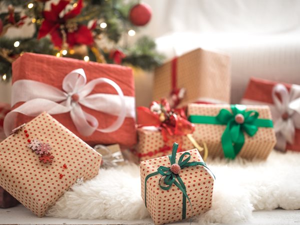 Το δώρο του Άγιου Βασίλη: Να το τυλίξουμε ή όχι και πώς θα ξεχωρίζει από τα υπόλοιπα;