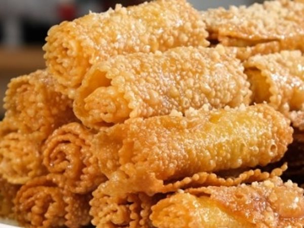 Δίπλες χωρίς κουζινομηχανή: Η τεχνική που θα λατρέψεις