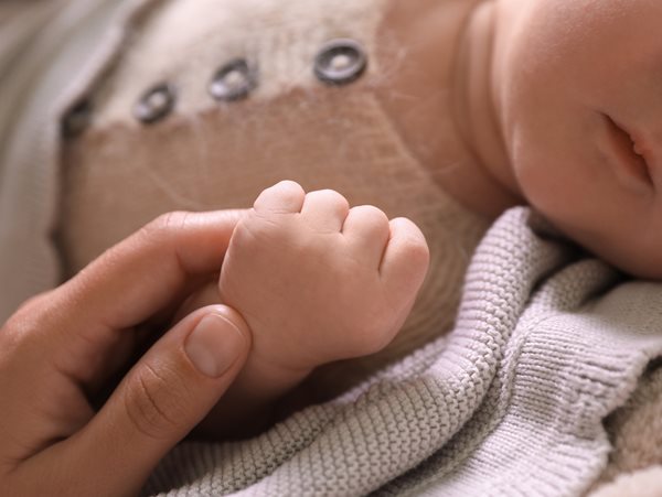 3 baby-approved στρατηγικές για να κοιμηθεί το μωρό σου πιο εύκολα