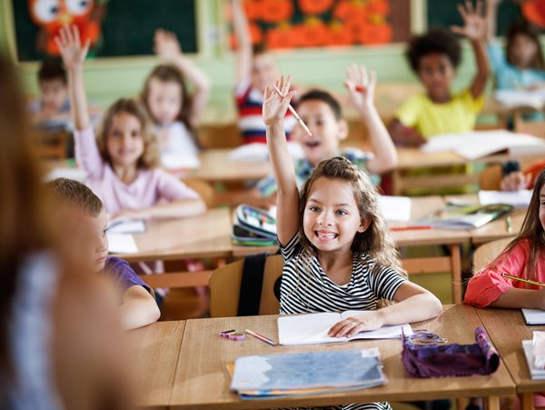 Οι 15 συμβουλές του εκπαιδευτικού Μάριου Μάζαρη για τη σωστή συμπεριφορά των παιδιών στο σχολείο