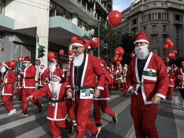 Athens Santa Run 2025: Τρέχουμε ντυμένοι Αϊ Βασίληδες στην καρδιά της πόλης