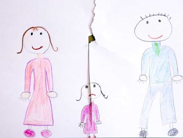 Επισκέψεις, διανυκτερεύσεις και παιδική σταθερότητα: Υπάρχει "σωστό πρόγραμμα" μετά το διαζύγιο;