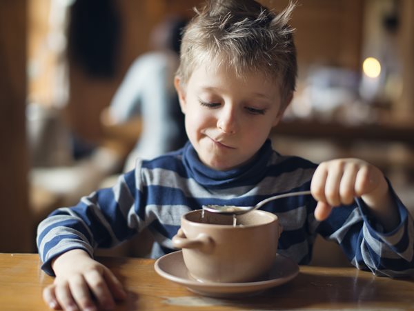 Όταν η επιλεκτικότητα του παιδιού στο φαγητό επιμένει- Τι πρέπει να γνωρίζουμε οι γονείς