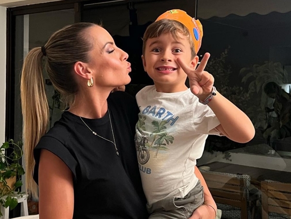 Book Club: Το αγαπημένο βιβλίο του γιου της Μαρίας-Λουίζας Βούρου καλλιεργεί στα παιδιά αυτοπεποίθηση να διαβάζουν μόνα τους