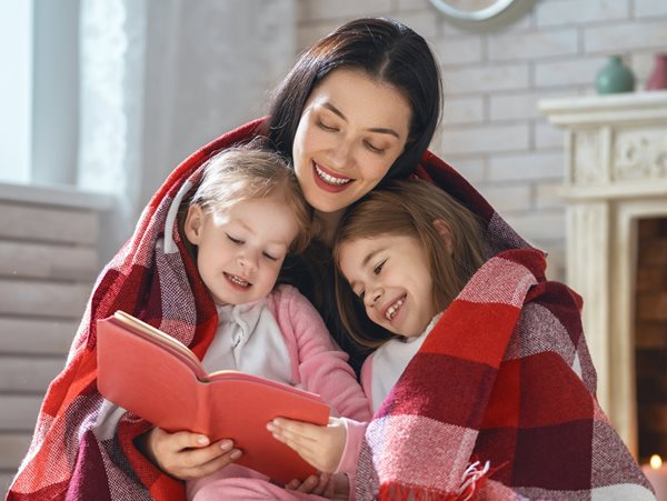 5 βιβλία που καλλιεργούν δεσμούς, συναισθήματα και φαντασία στα παιδιά